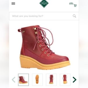 Liberty Lace Up Wedge - Muck Boot Company